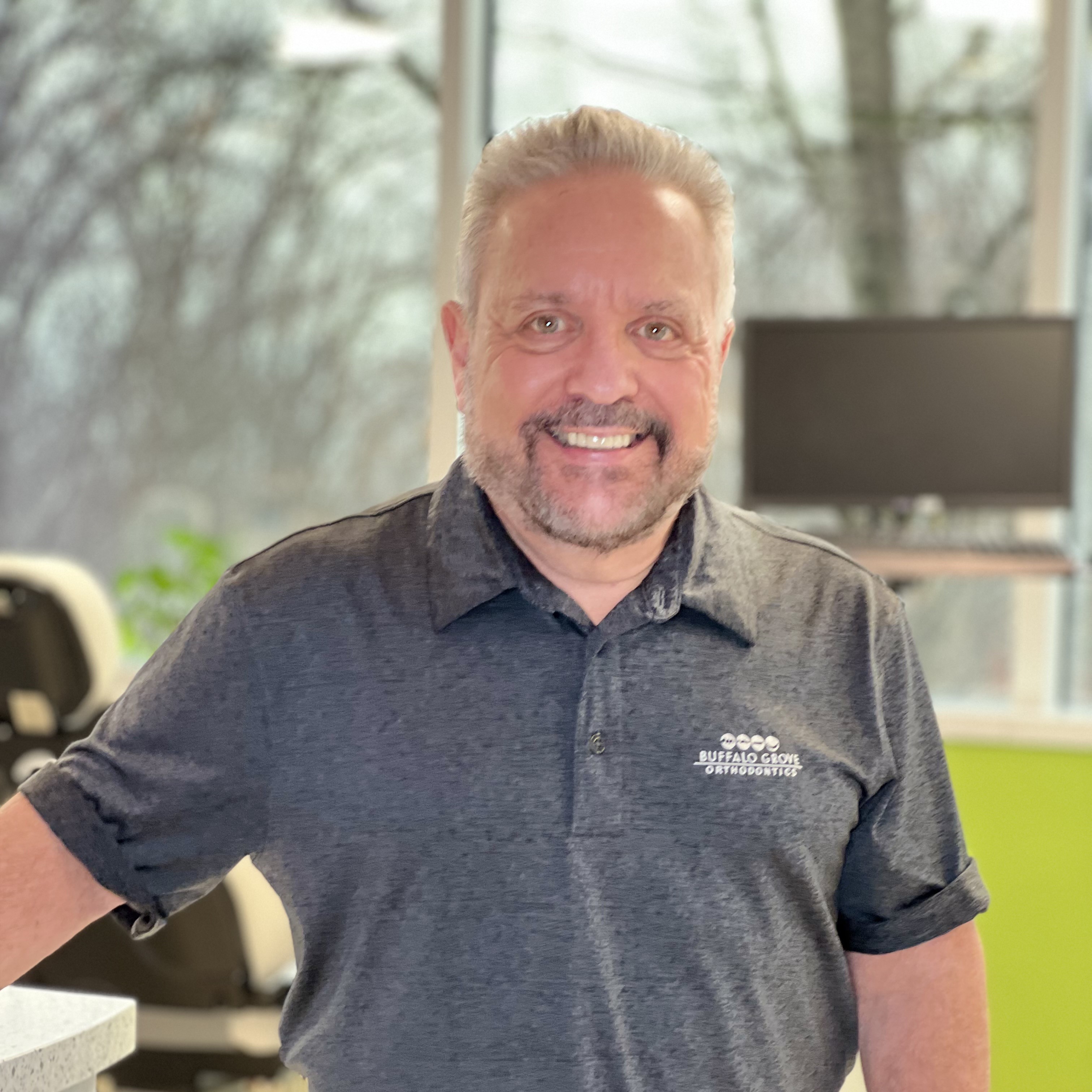Orthodontist Dr. Neil Weintraub in Buffalo Grove, Illinois